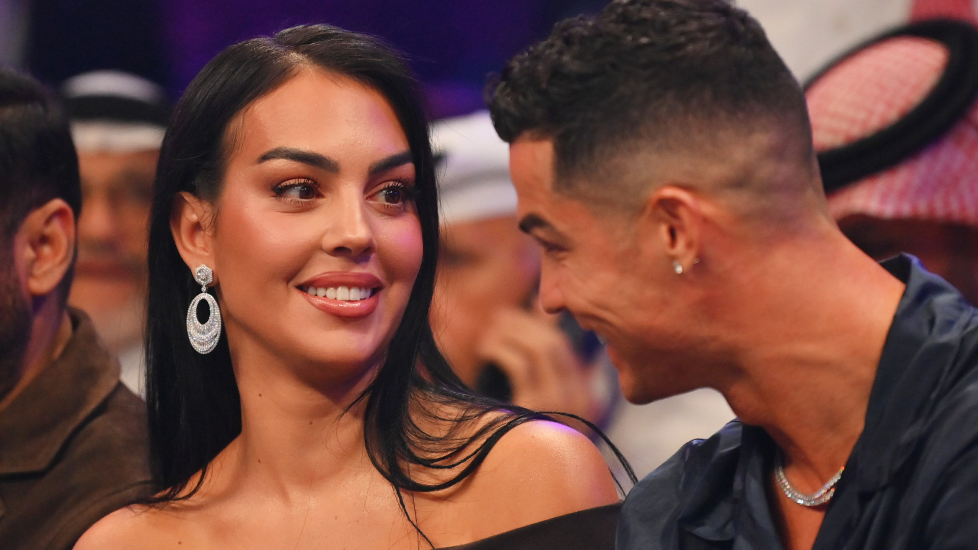 "Sim, aceito". Georgina Rodríguez e Cristiano Ronaldo estão noivos