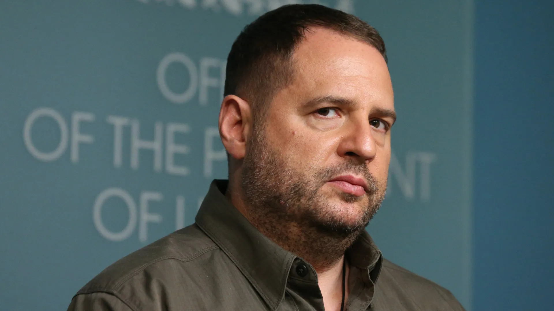 
                    Após saída, ex-chefe de gabinete de Zelensky críptico: 