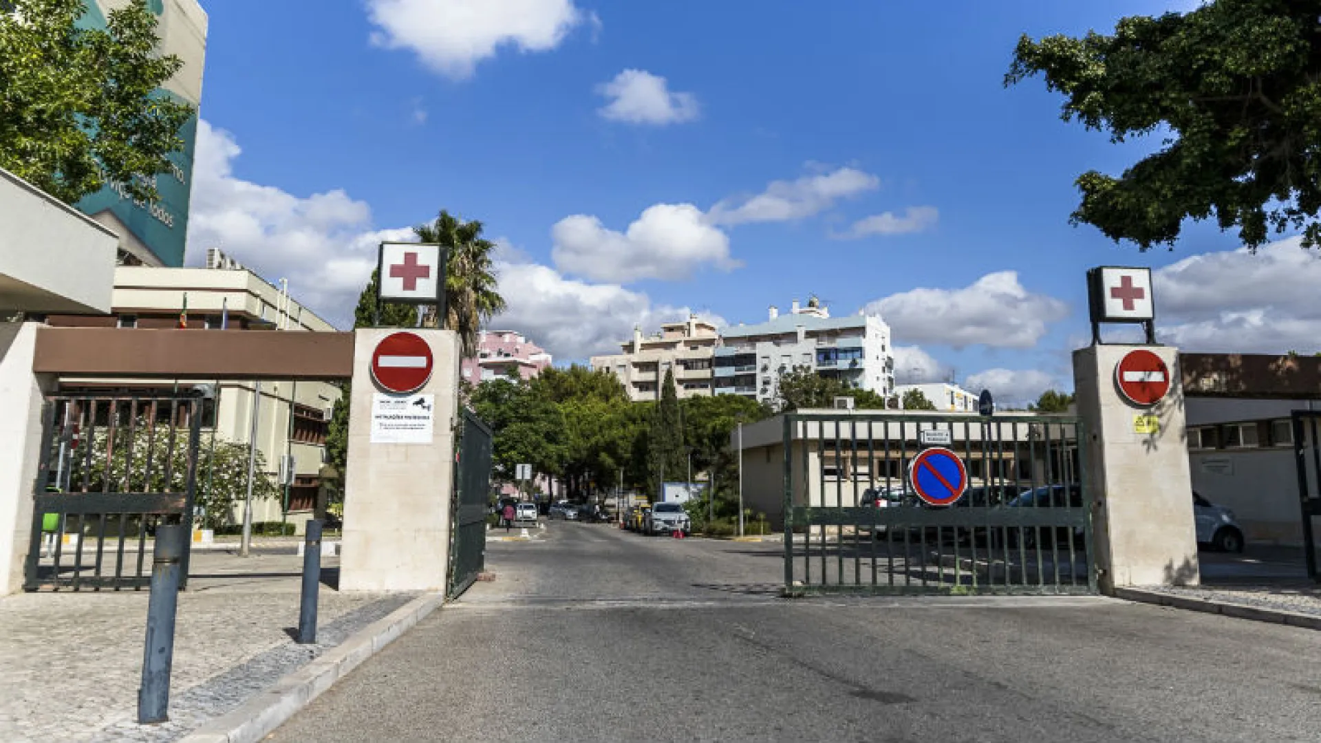 
                    Interna que denunciou más práticas em Faro participou em mais de 180 cirurgias
                