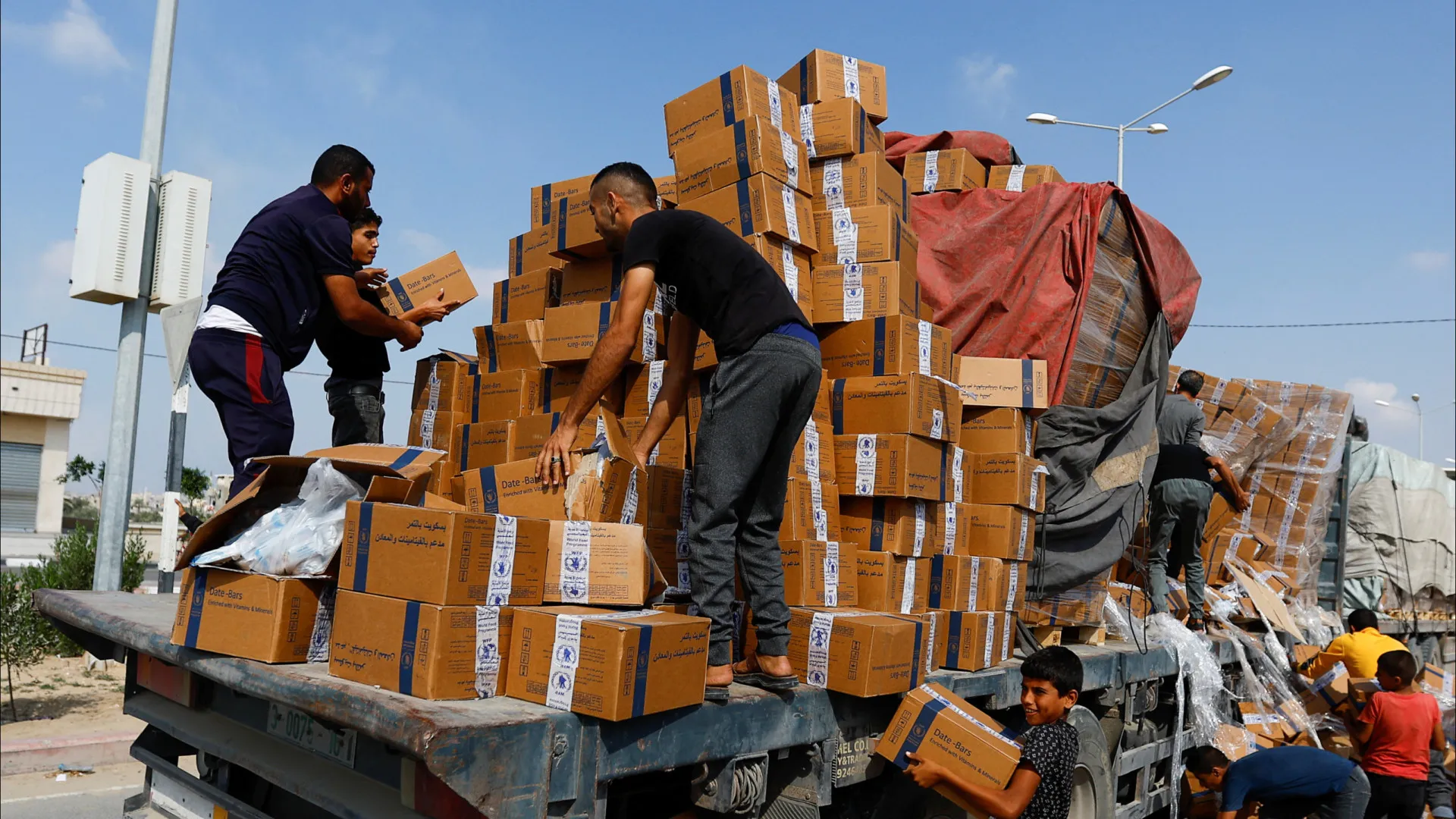 Organizações querem entregar mais ajuda em Gaza, mas receiam logística