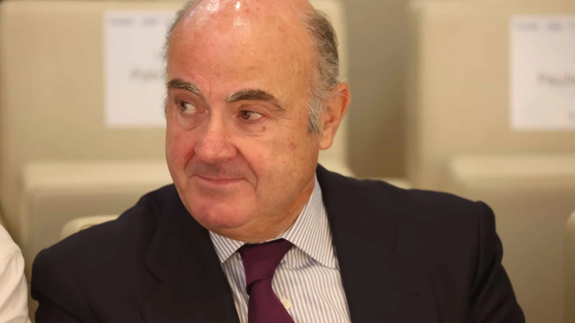 
                    Vice do BCE sublinha que independência da Fed é importante para mercados
                