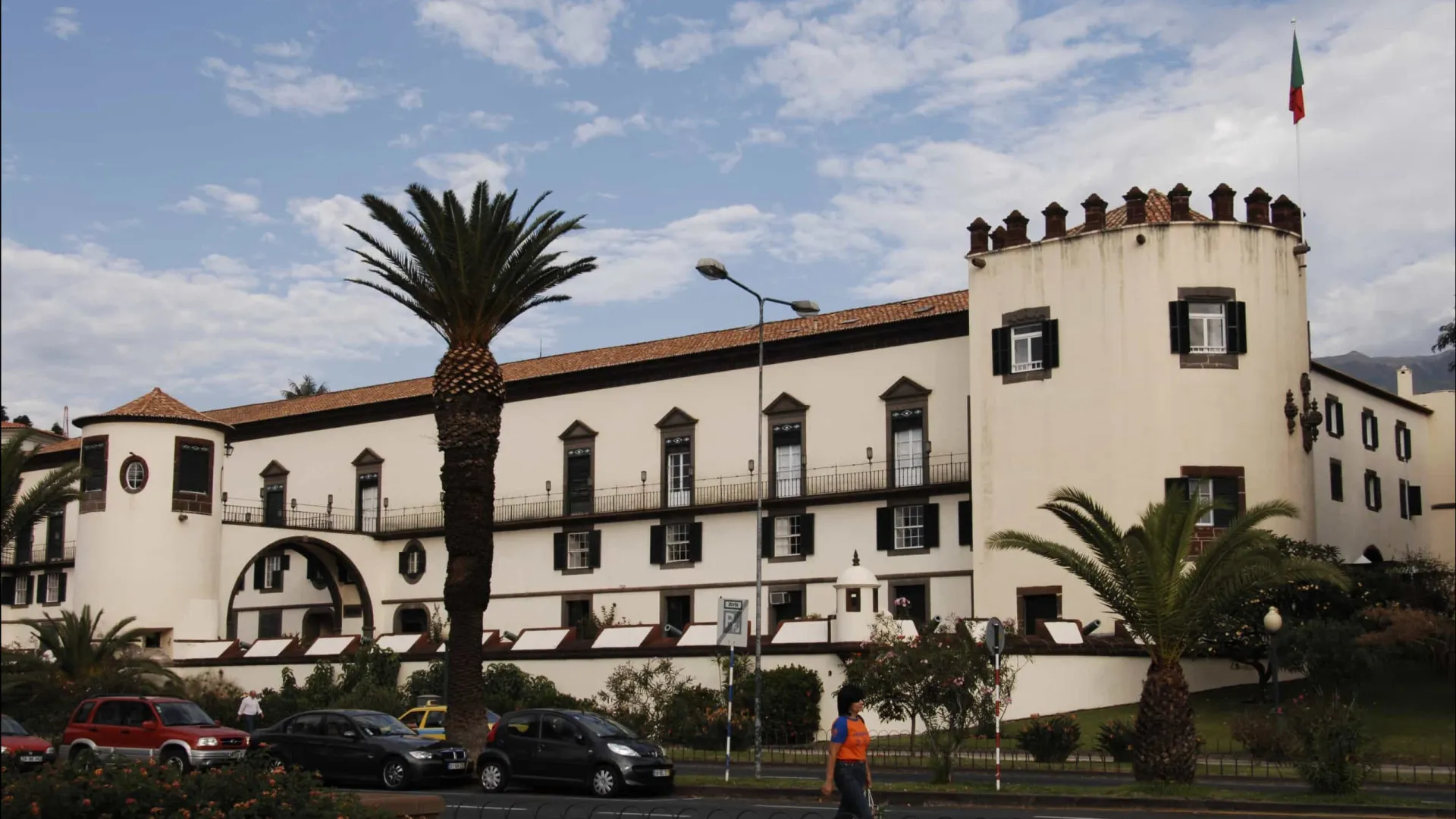 
                    Parlamento da Madeira chumba proposta para rastreio do cancro do pulmão
                