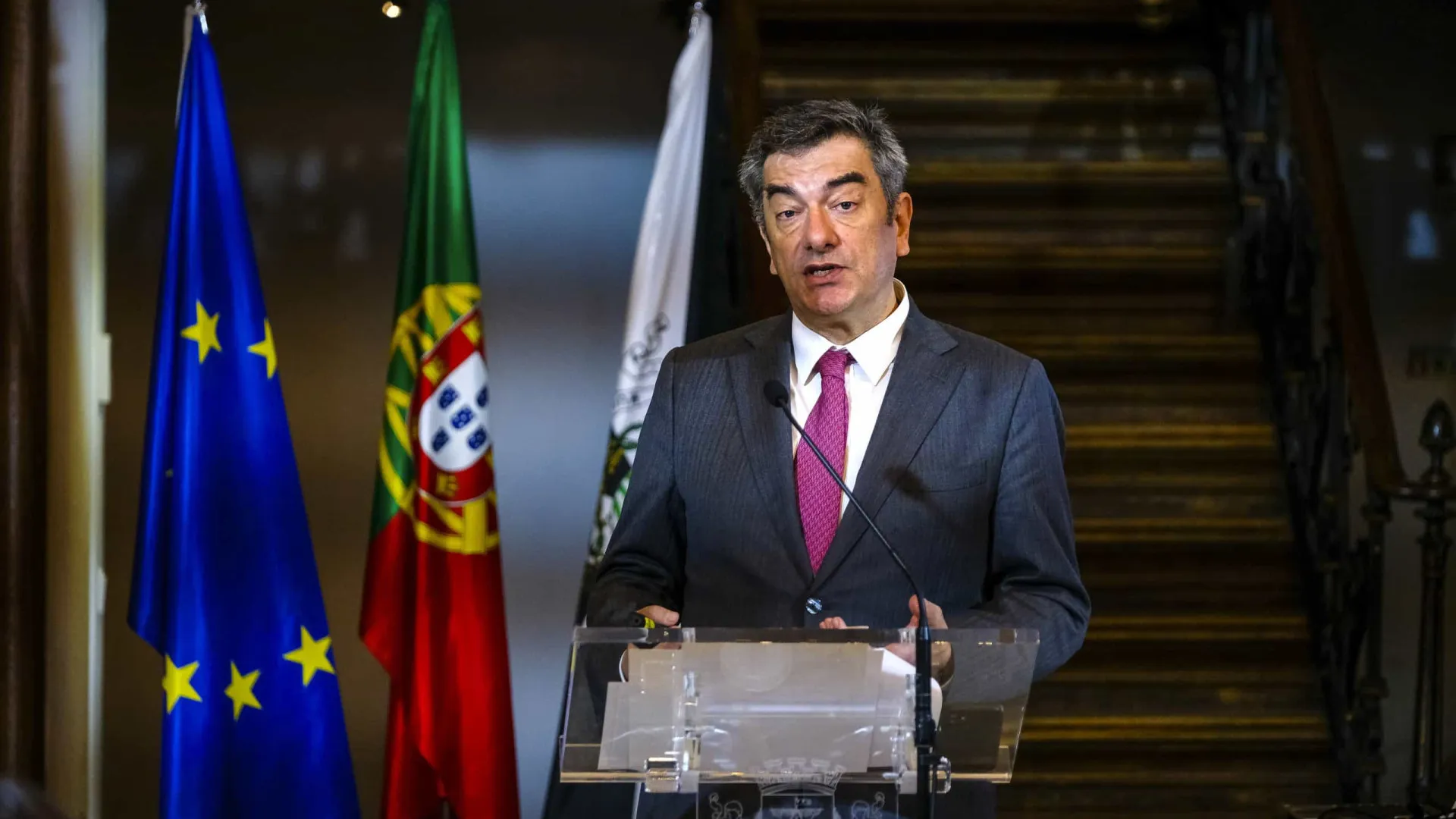 
                    Elevador da Glória. 'Vice' da CML propõe 