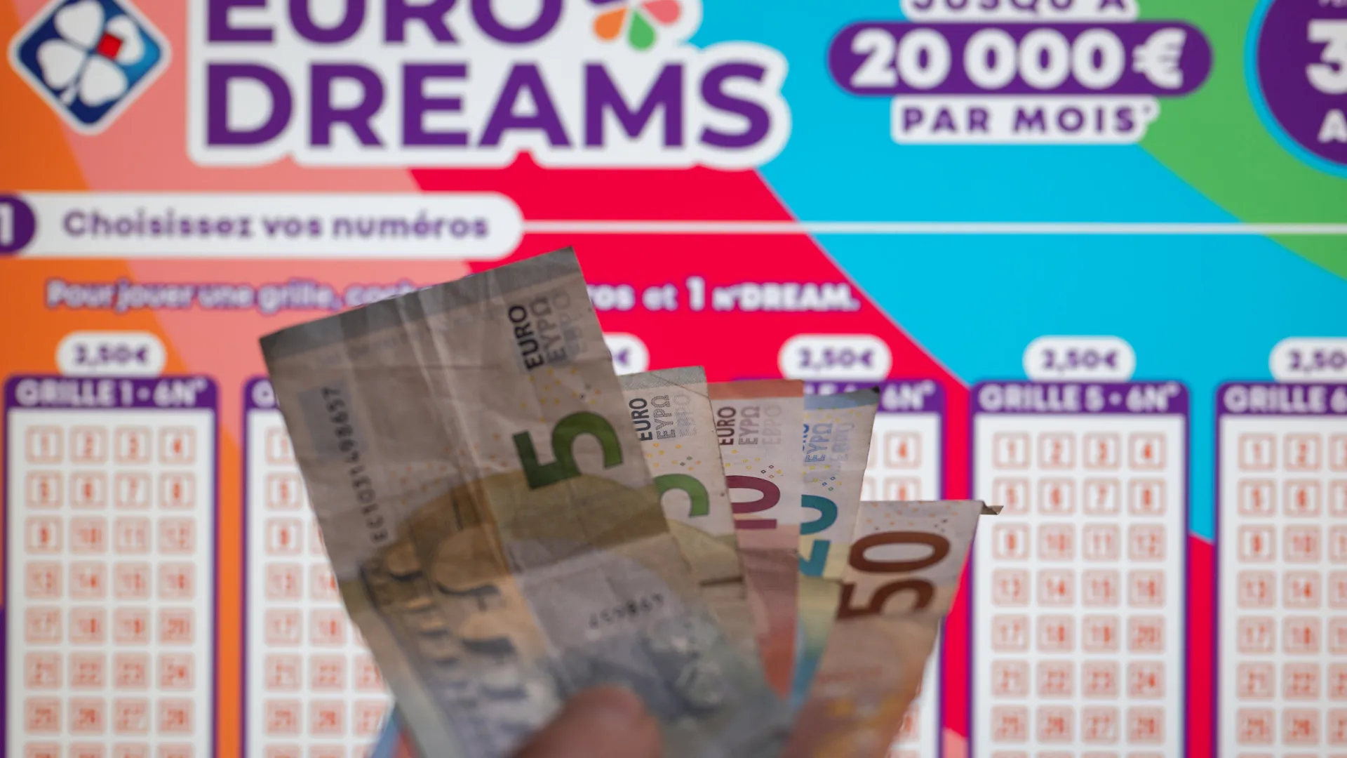 
                    EuroDreams brilhou por cá: Único segundo prémio saiu em Portugal
                