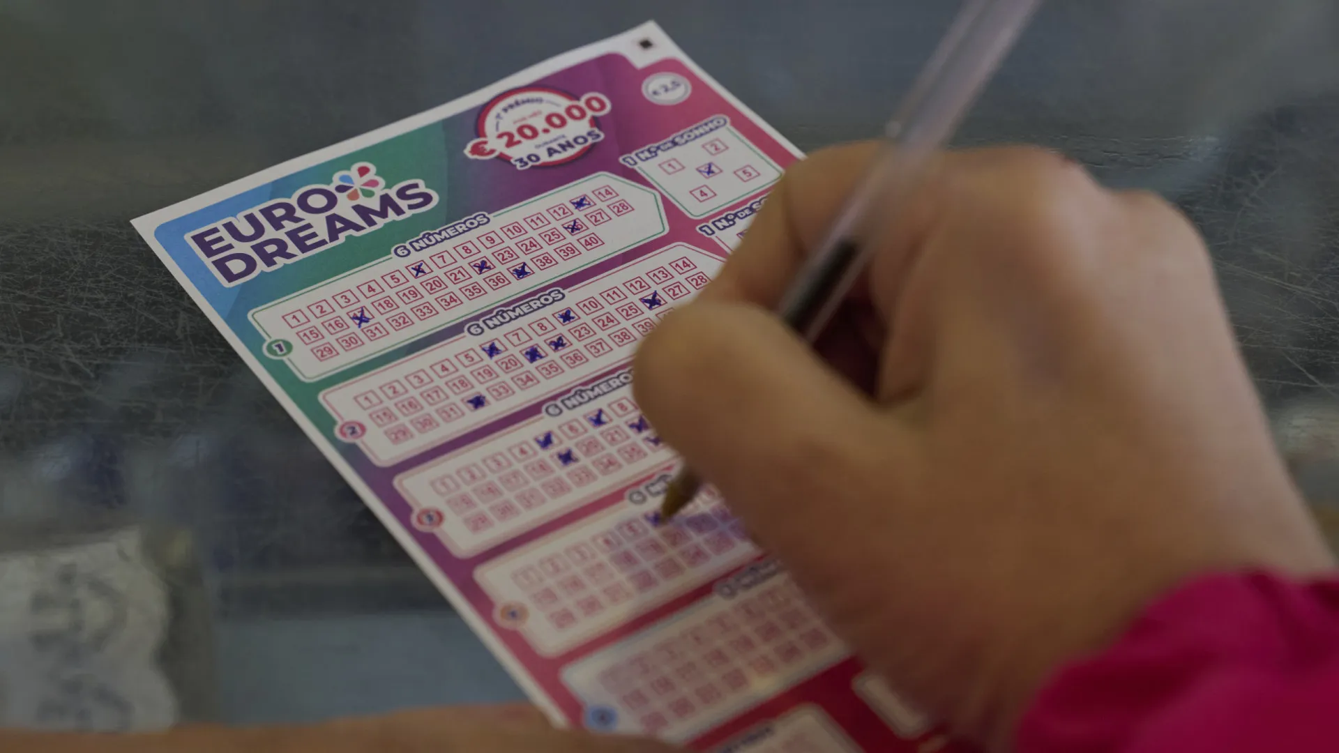
                    EuroDreams sem sonhadores. Há prémios de 351 euros a caminho de Portugal
                
