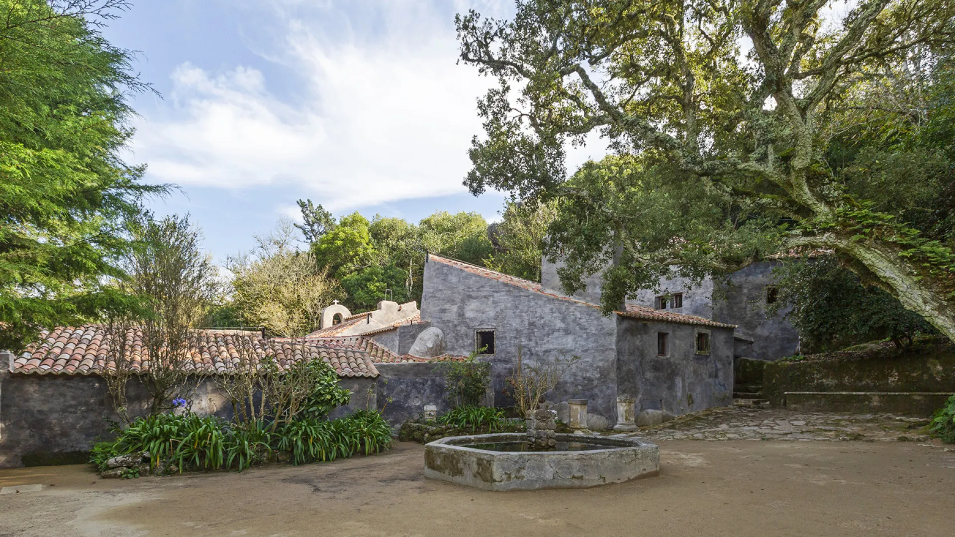 
                    Convento dos Capuchos encerrado por tempo indeterminado
                