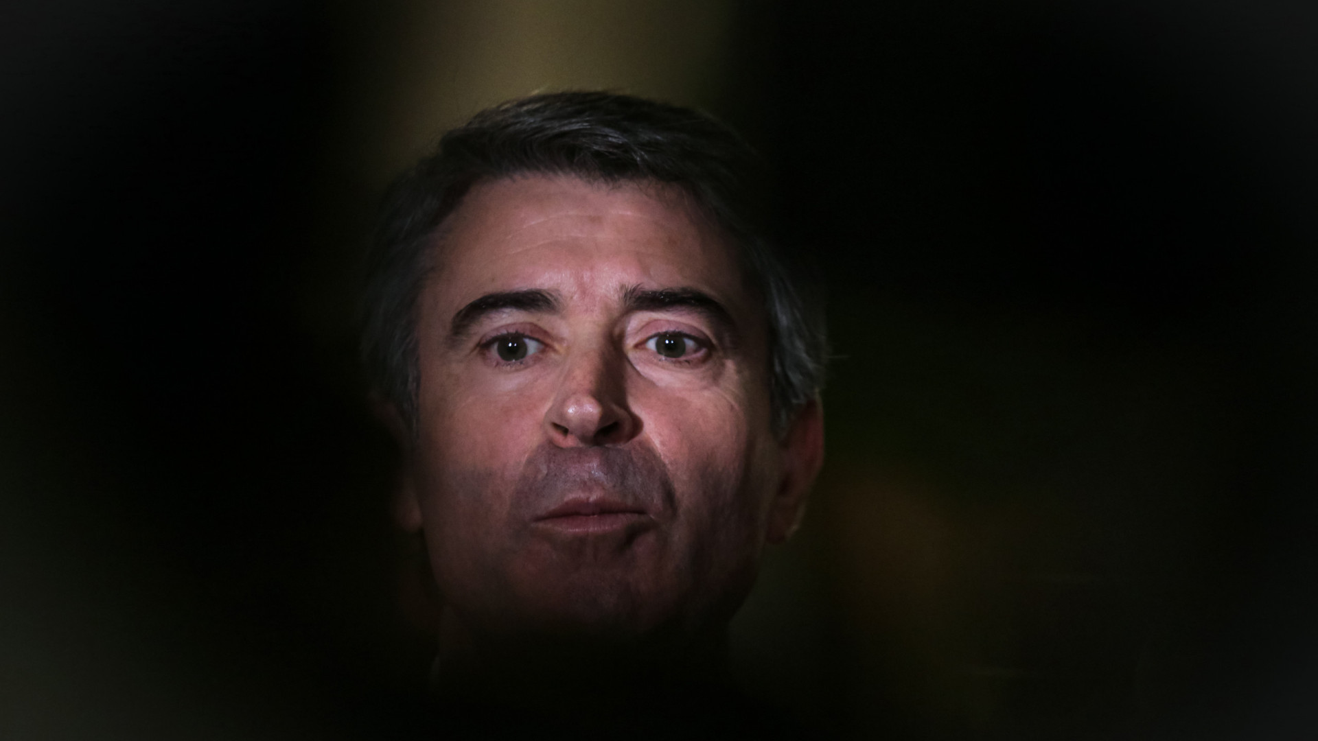 Carneiro acusa Montenegro de 