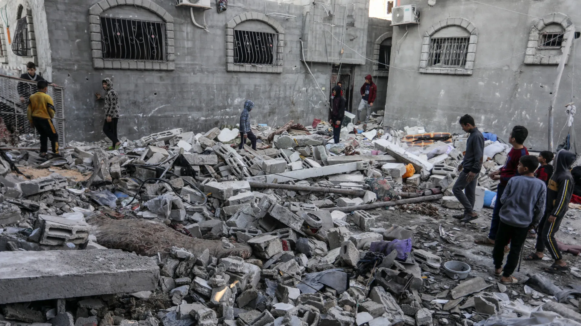 
                    Israel reivindica morte de comandante da marinha da Guarda Revolucionária
                