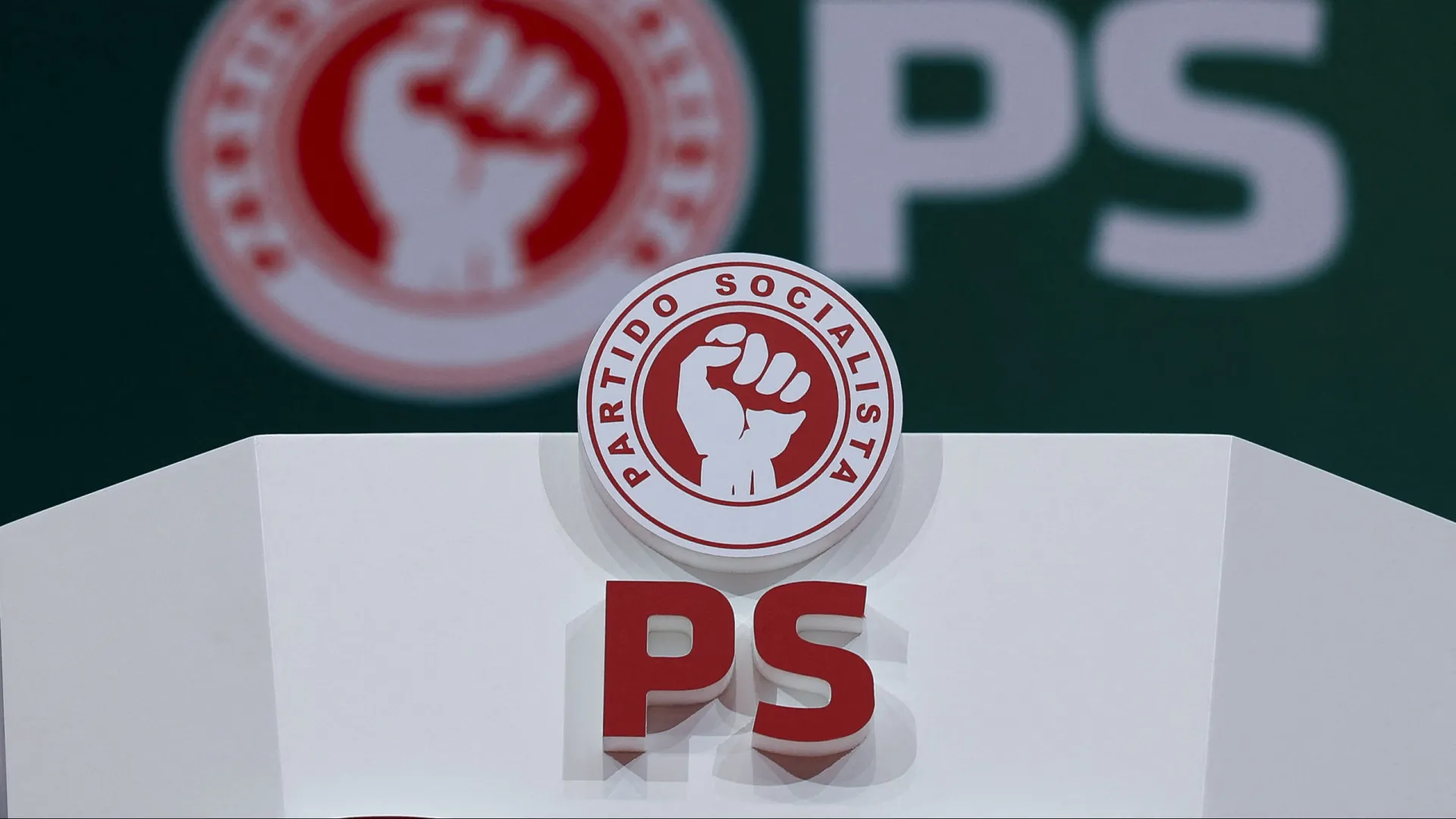 PS/Açores quer