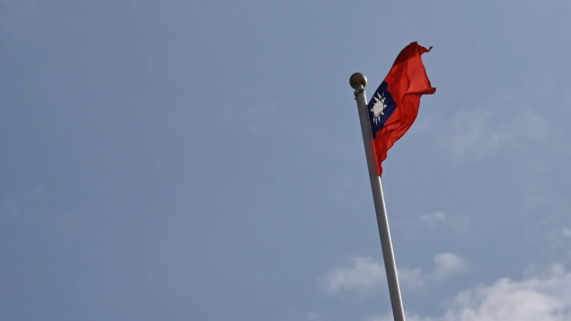 Congressistas republicanos dos EUA visitam Taiwan e reunem com presidente