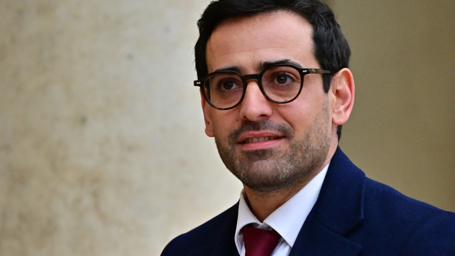 
                    UE quer aumentar em 1% taxas a importações de fertilizantes agrícolas
                