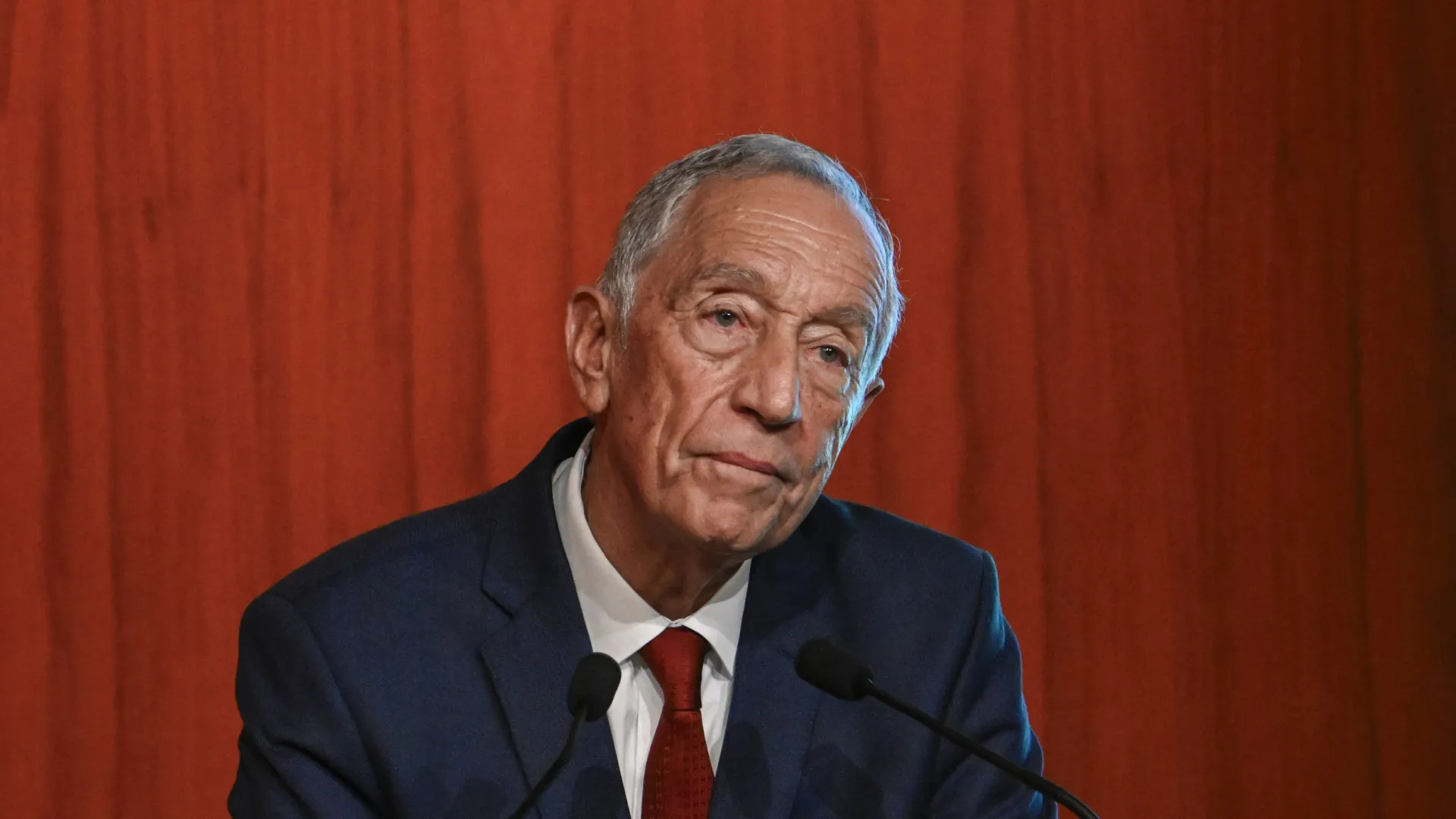 
                    Marcelo expressa pesar a Felipe VI por acidente ferroviário em Espanha
                