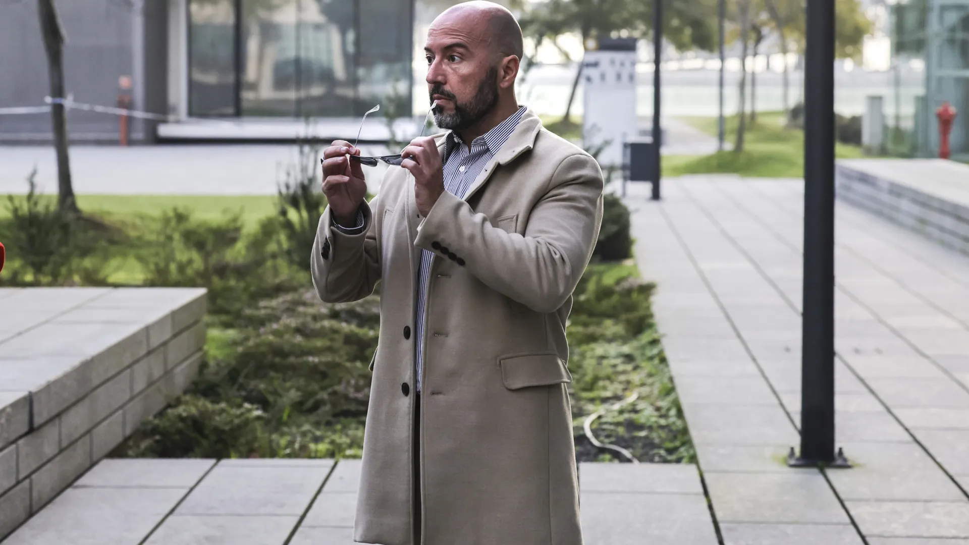 
                    Tribunal aplica cúmulo de 4 anos de prisão a Mário Machado
                