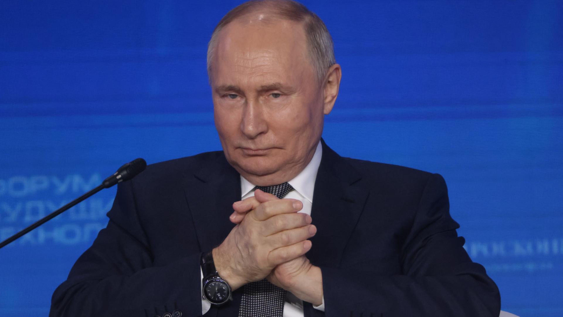 Putin proíbe adoção por cidadãos de países que permitem mudança de sexo