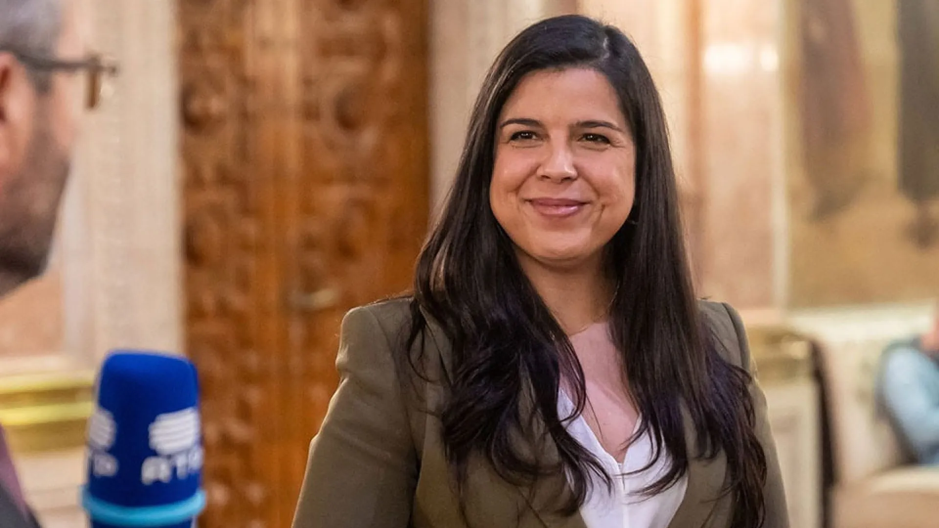 OE2026: Inês Sousa Real pede descida do