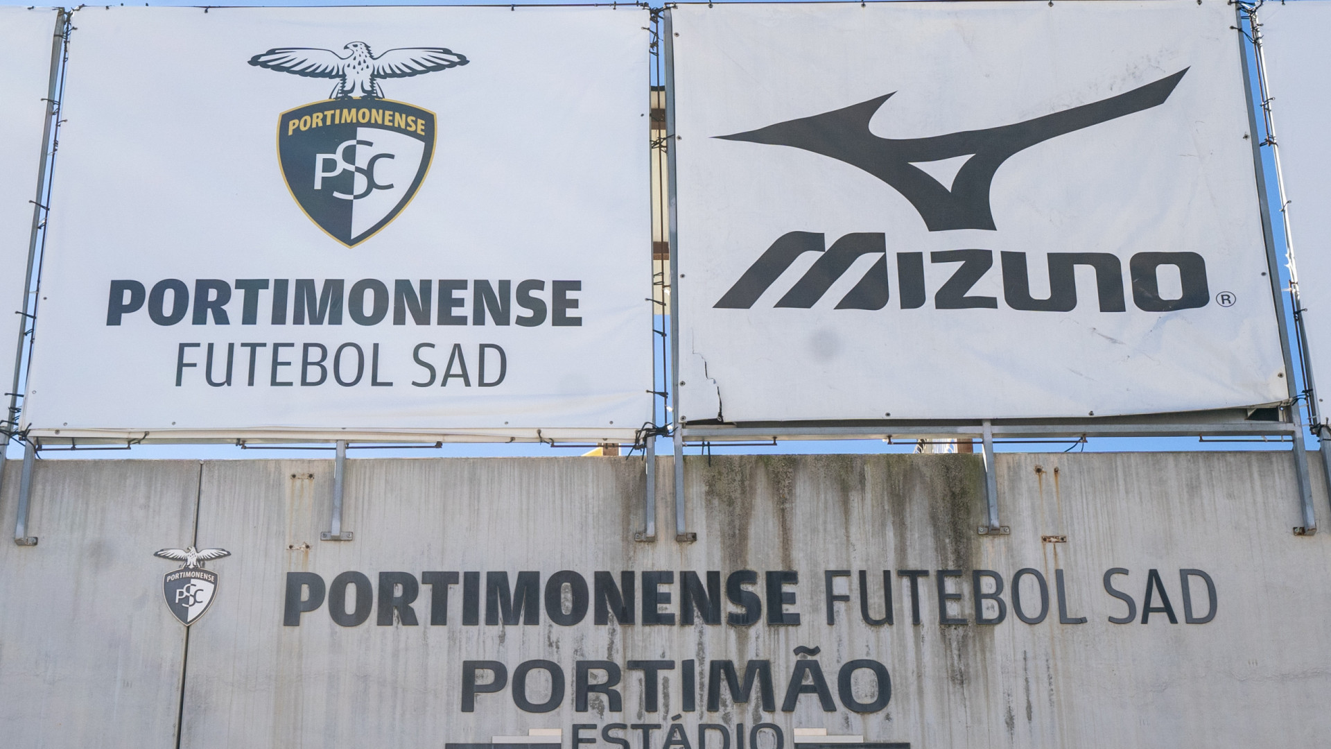 Oficial: Portimonense garante três reforços de uma assentada