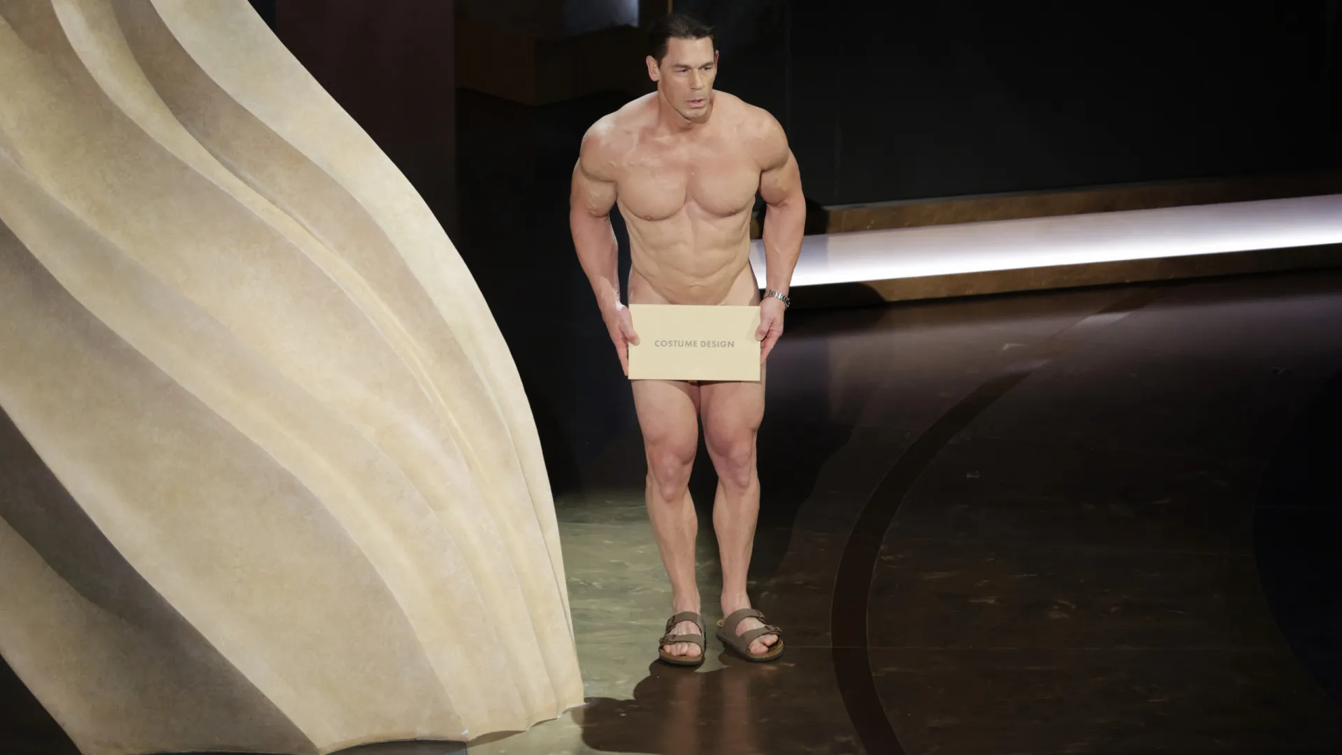John Cena não estava completamente nu nos Óscares. As imagens