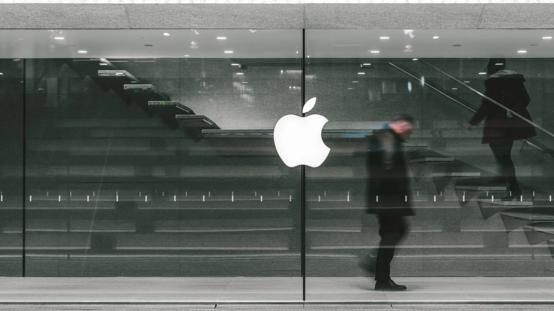 
                    Apple troca executivo responsável pela área de Inteligência Artificial
                