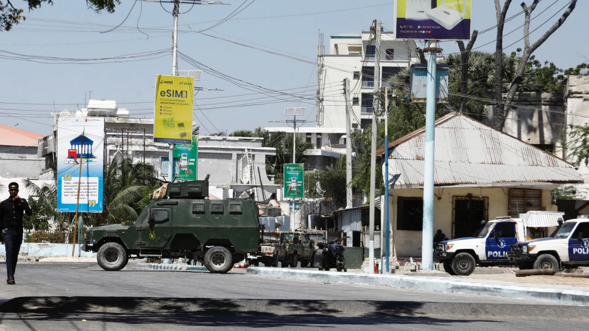 Cinco membros do Al-Shabaab e três soldados mortos em ataque na Somália
