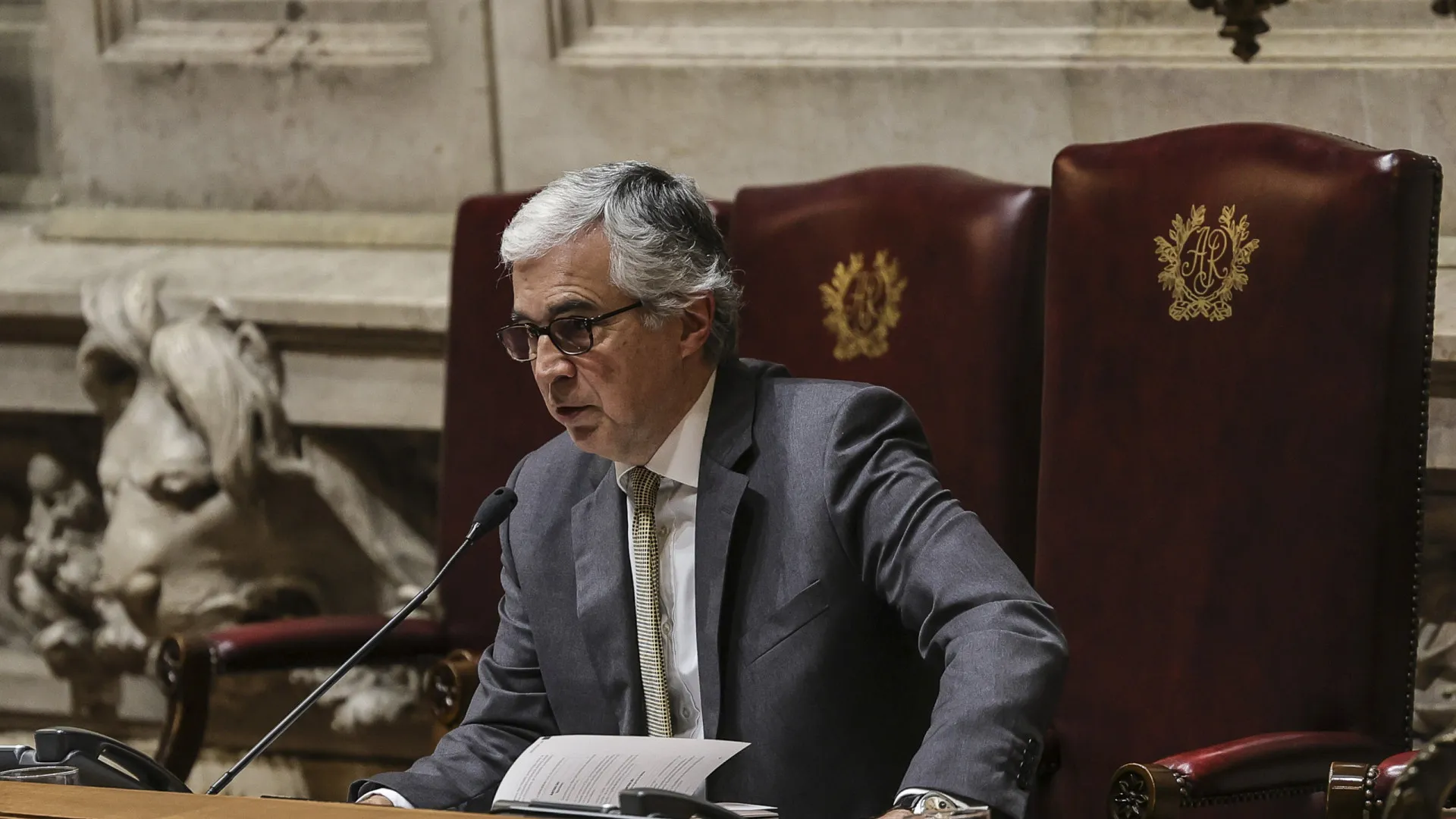 
                    Aguiar-Branco quer replicar Parlamento Jovem na Europa pela democracia
                