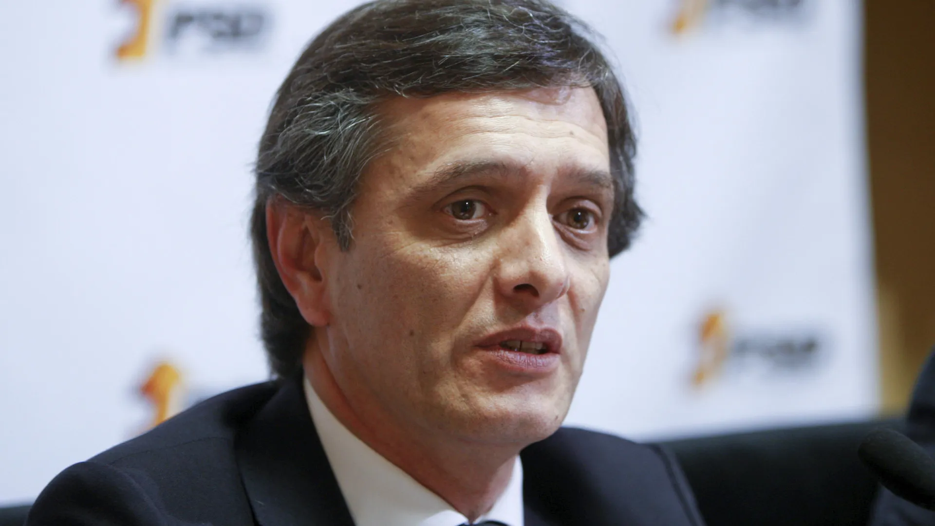 
                    CDS-PP não vai apoiar nenhum dos candidatos na segunda volta
                