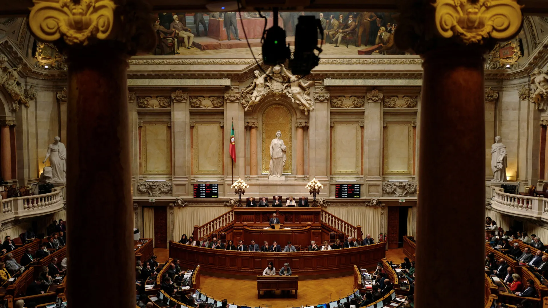 
                    Aprovado programa para apoiar regresso de médicos do estrangeiro
                