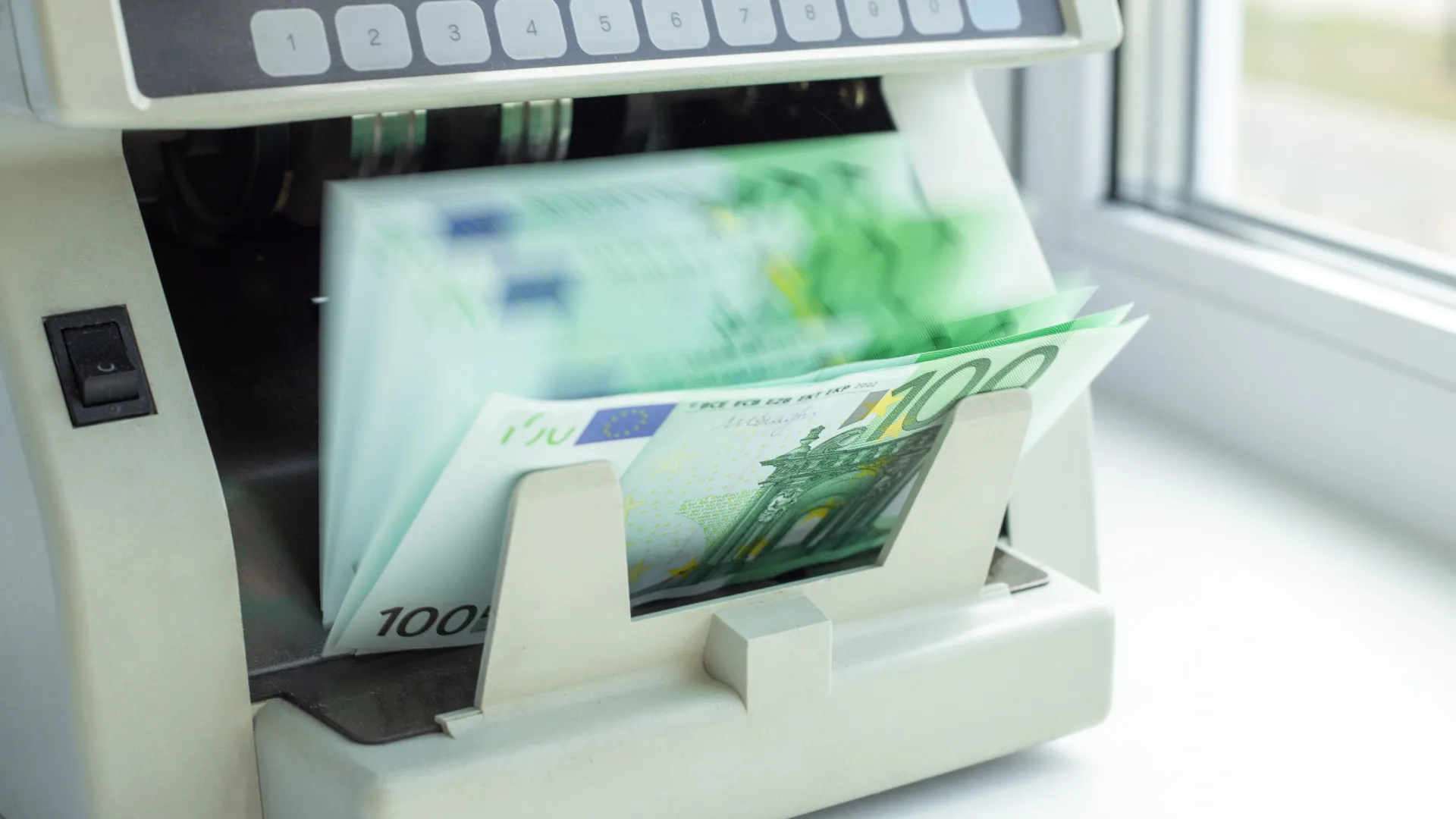 
                    Juros da dívida de Portugal sobem a dois, a cinco e a 10 anos
                