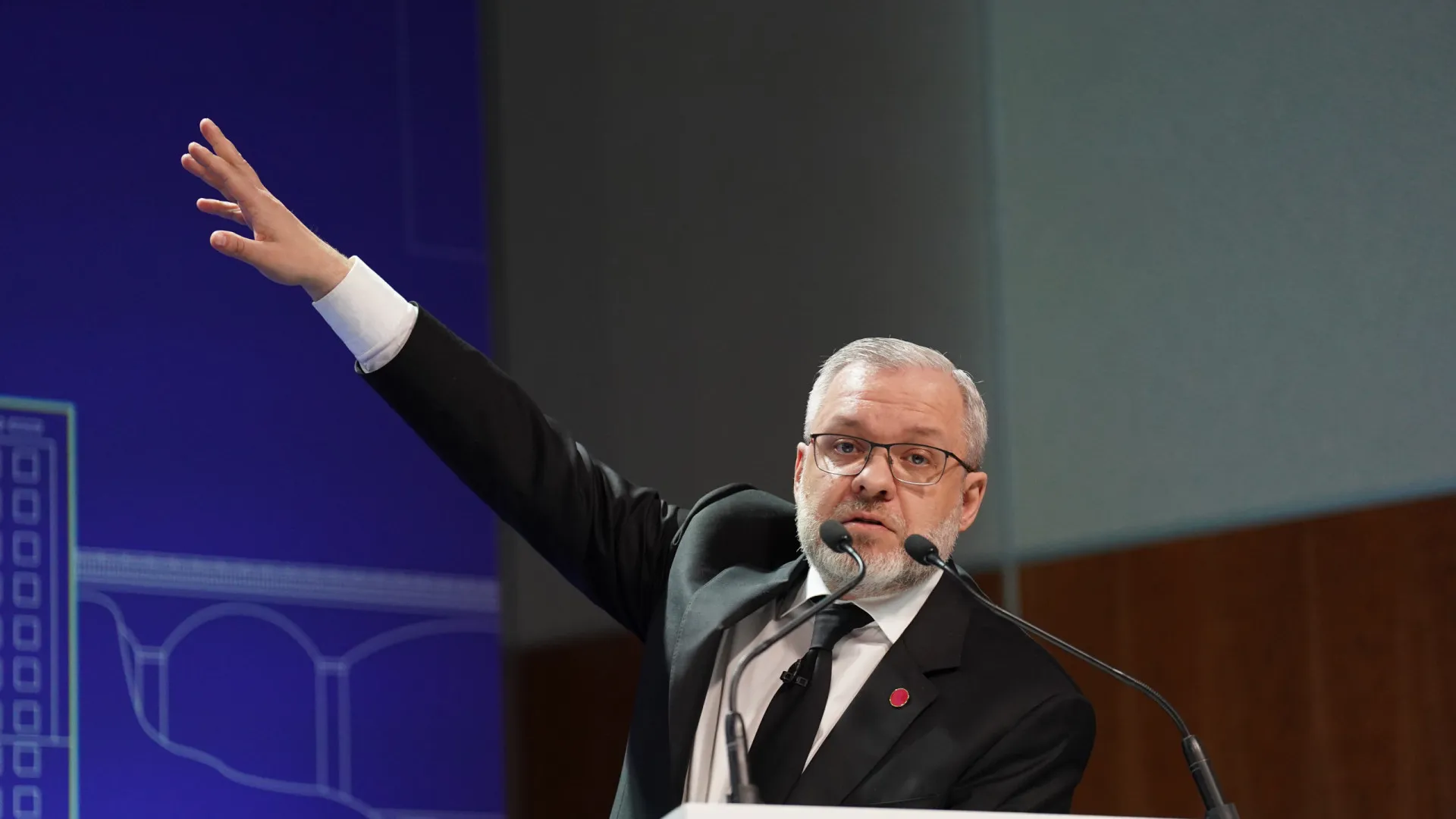 
                    Governo ucraniano afasta ministro da Justiça por suspeitas de corrupção
                