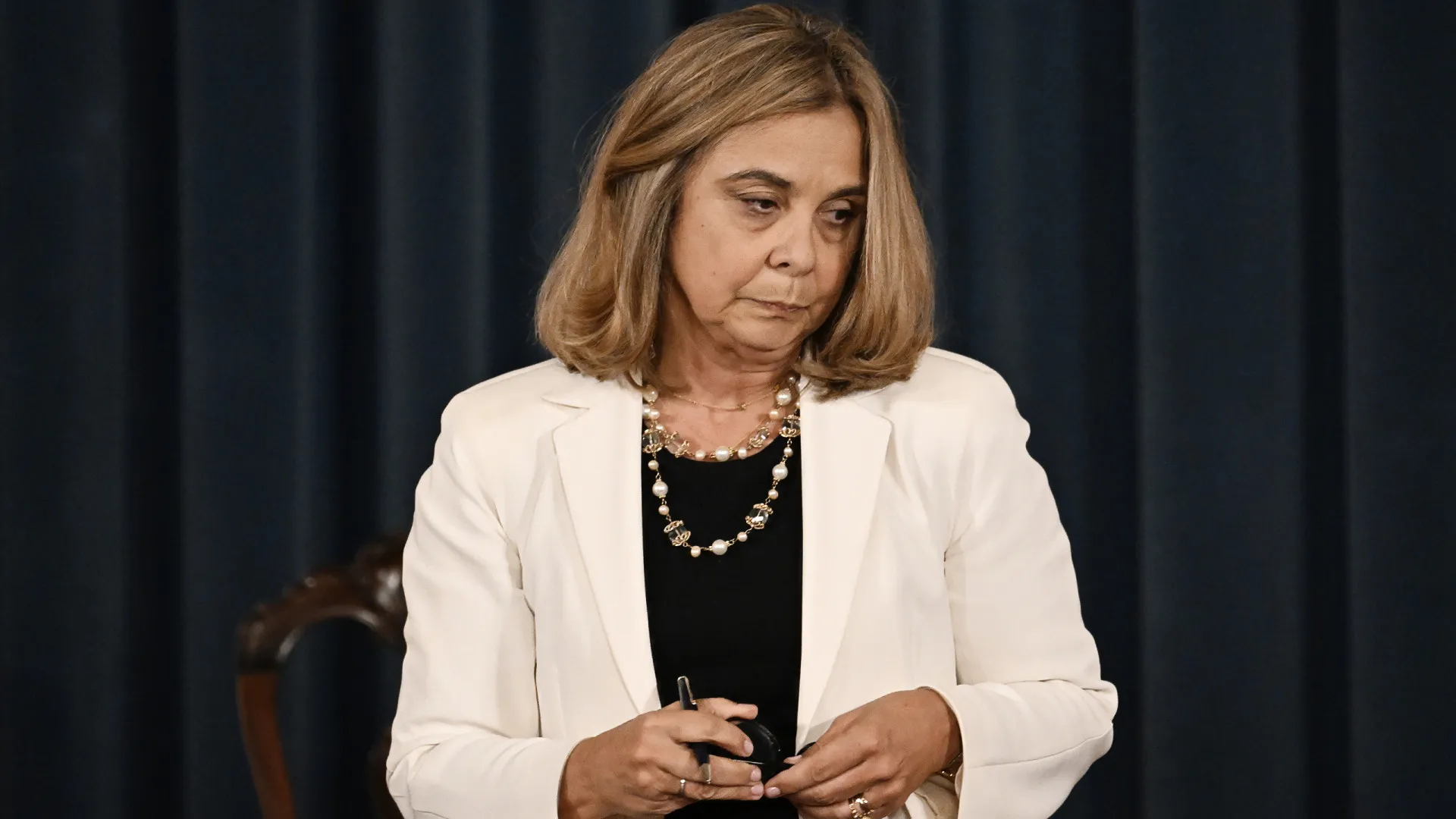 Ministra vai reunir-se com associação de médicos prestadores de serviços