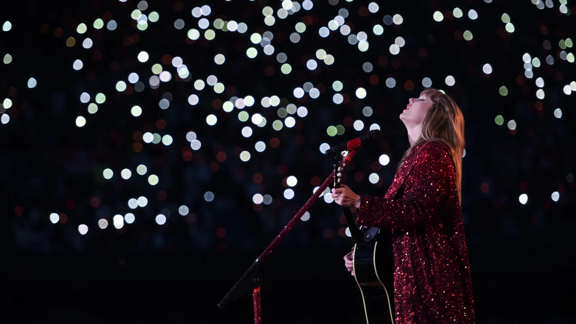 Uma catedral para Taylor Swift na estreia em Portugal. Veja as imagens