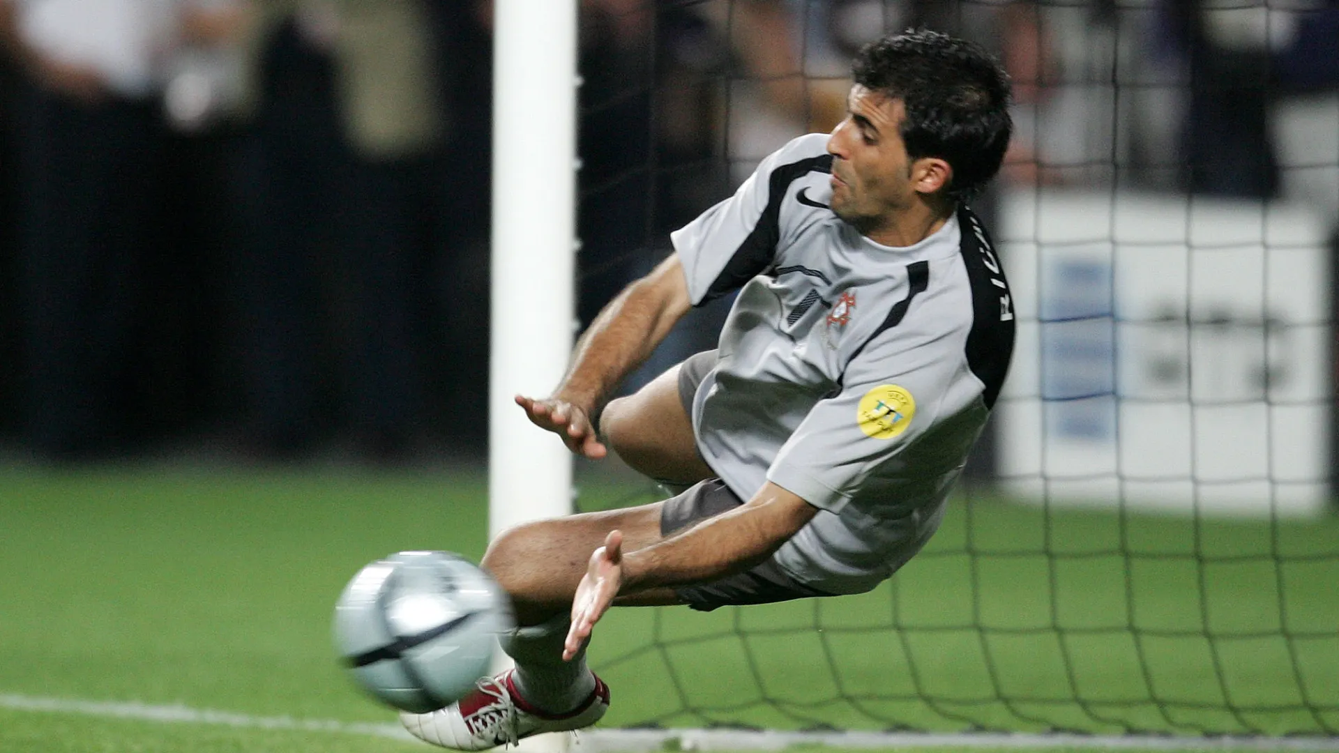 Já lá vão 20 anos (!). Onde estava quando Ricardo tirou as luvas?