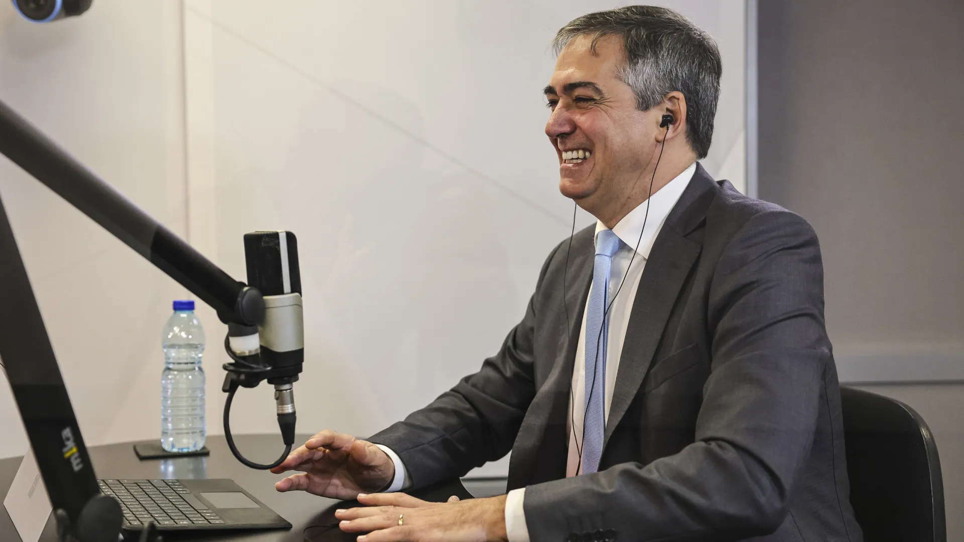 
                    PRR idealmente sem mais revisões mas Recuperar Portugal está atenta
                