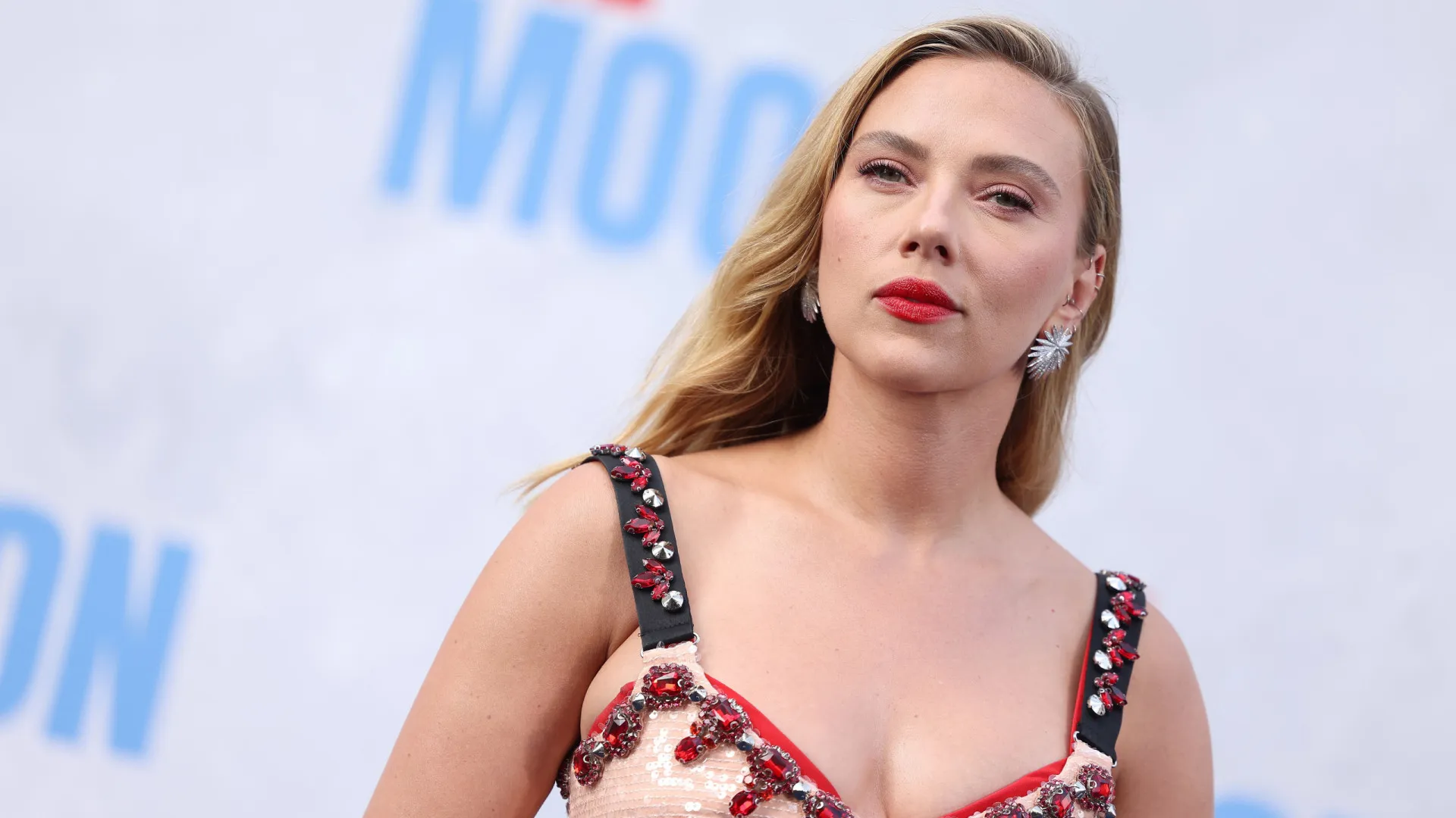 
                    Campanha com mais de 700 criativos lança apelo a empresas de IA
                