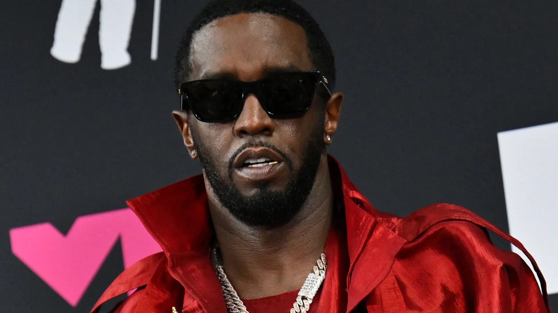 
                    Advogados de Sean 'Diddy' Combs planeiam recorrer da sentença de prisão
                