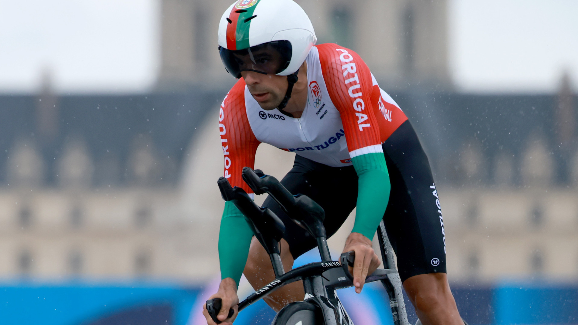 Movistar Team Rides High: Spain's Cycling Stars Gear Up for Victory