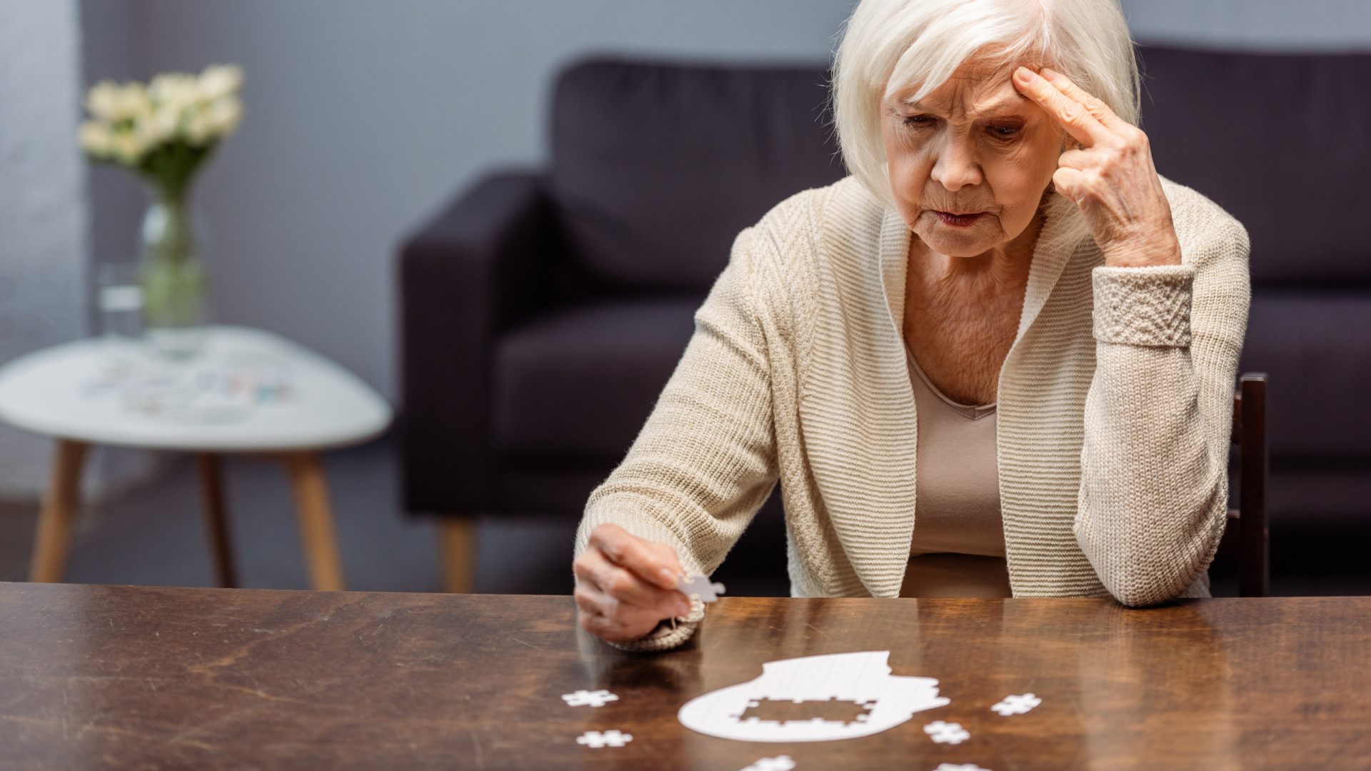 Os sinais mais comuns de demência, de acordo com especialista