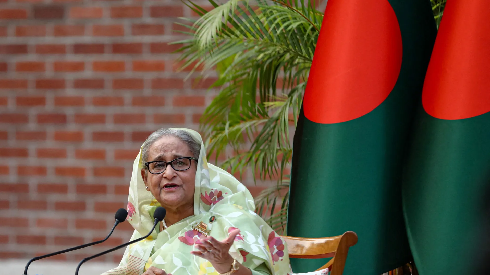 
                    Bangladesh pede extradição da ex-primeira-ministra condenada à morte
                