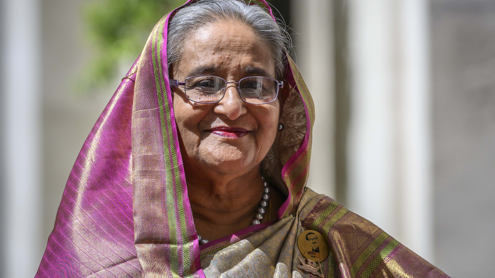 Governo do Bangladesh suspende partido de ex-primeira-ministra