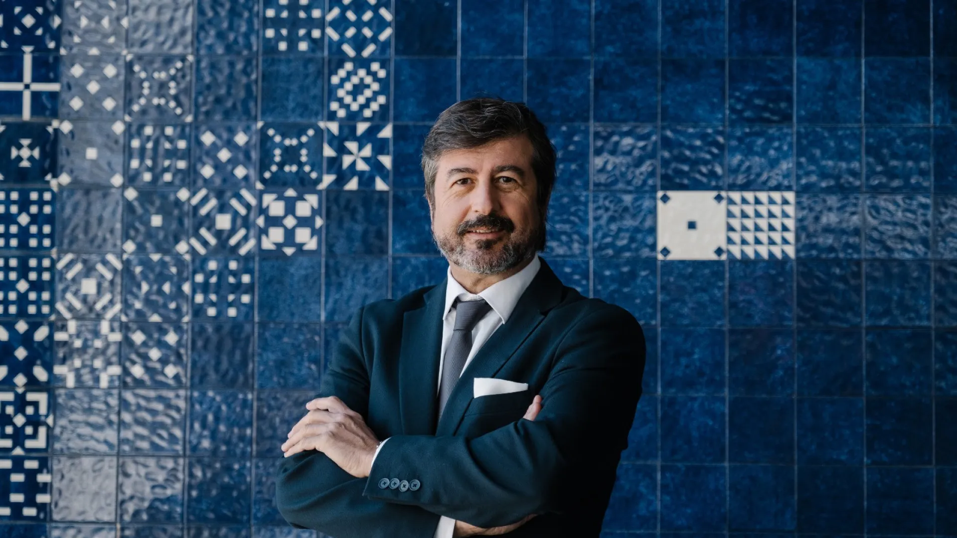 
                    Fundação quer que oceano deixe de ser 