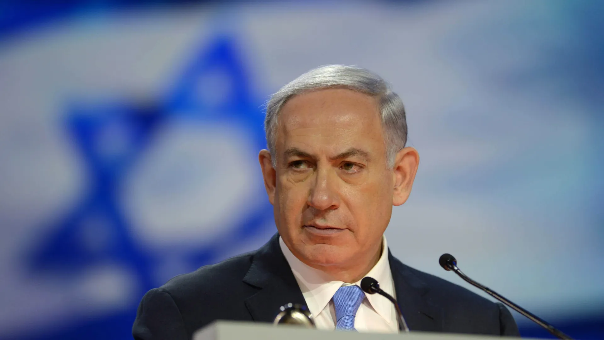 
                    Netanyahu visita tropas na Síria para lá da linha de demarcação
                
