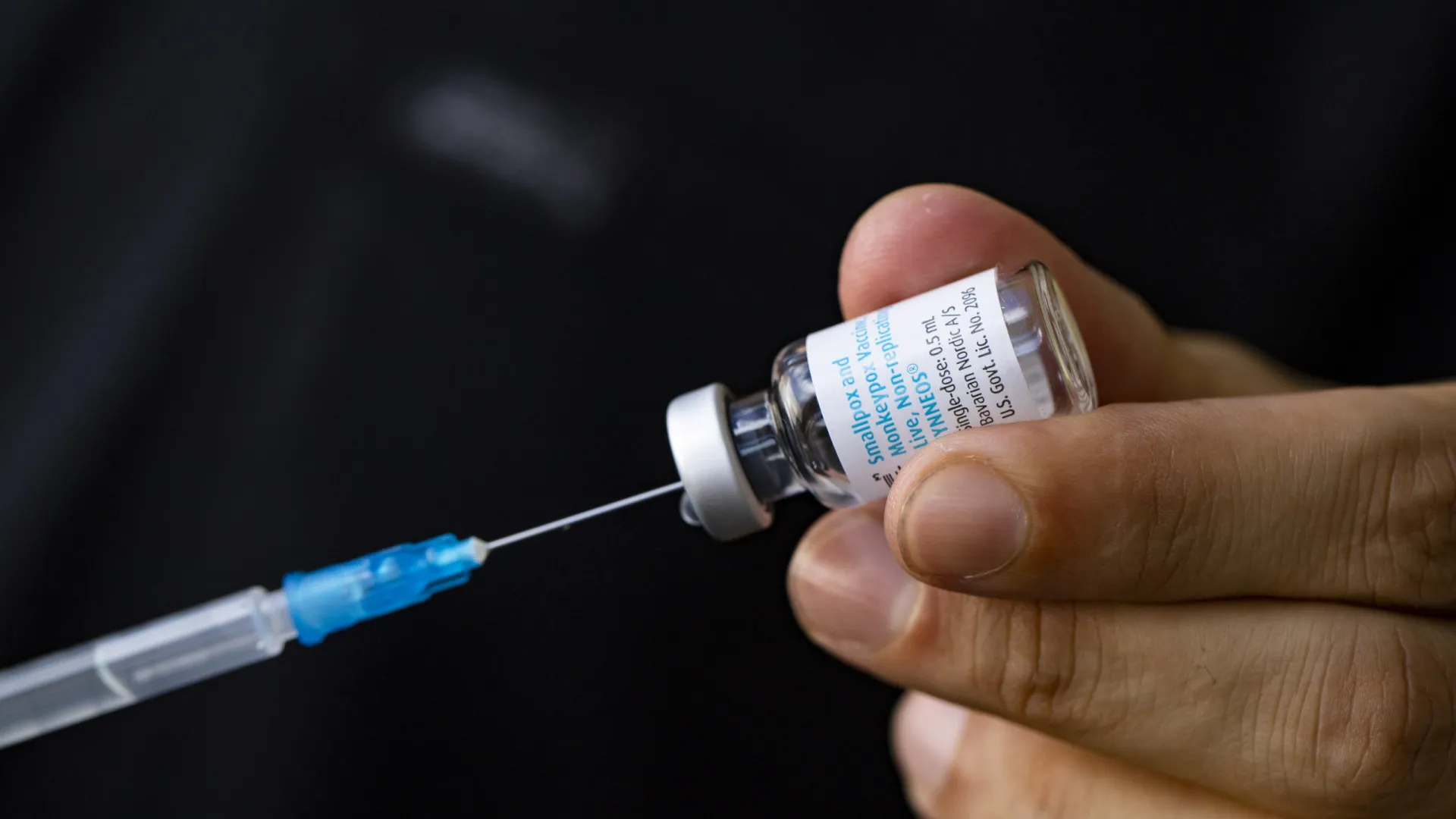 
                    UE faz compra de mais de oito milhões de vacinas contra mpox e varicela
                