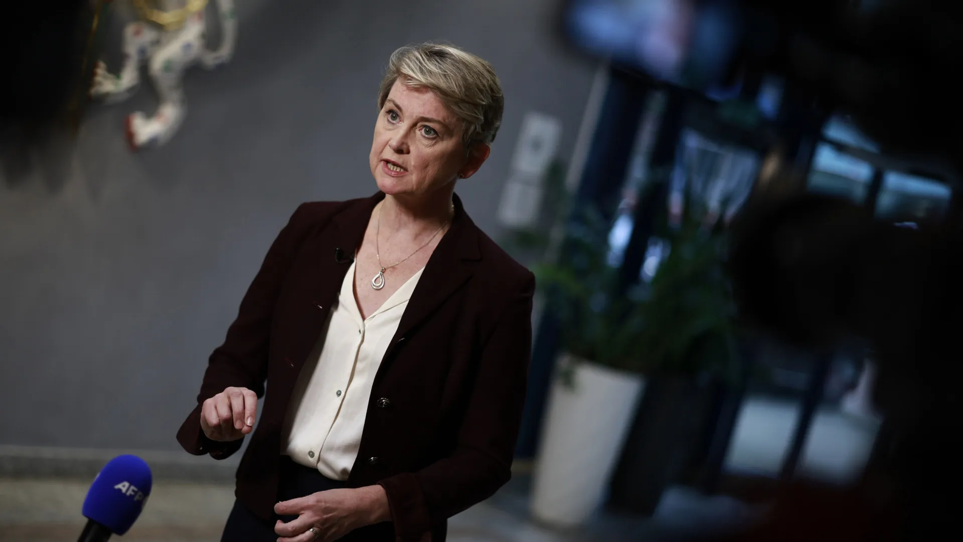 Reino Unido disponibiliza 4,5 milhões para ajudar a desminar Gaza