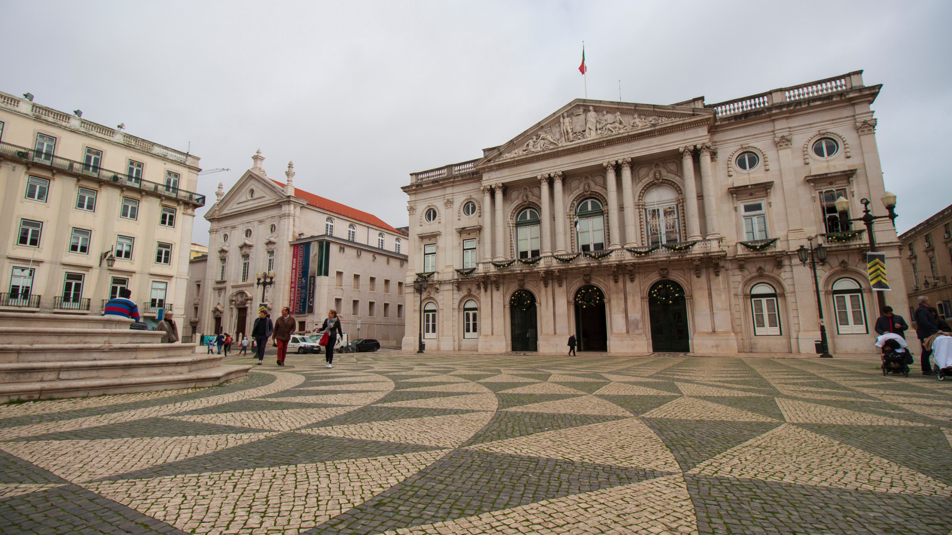 Posse de vereadora foi ilegal? PS abandona reunião da Câmara de Lisboa