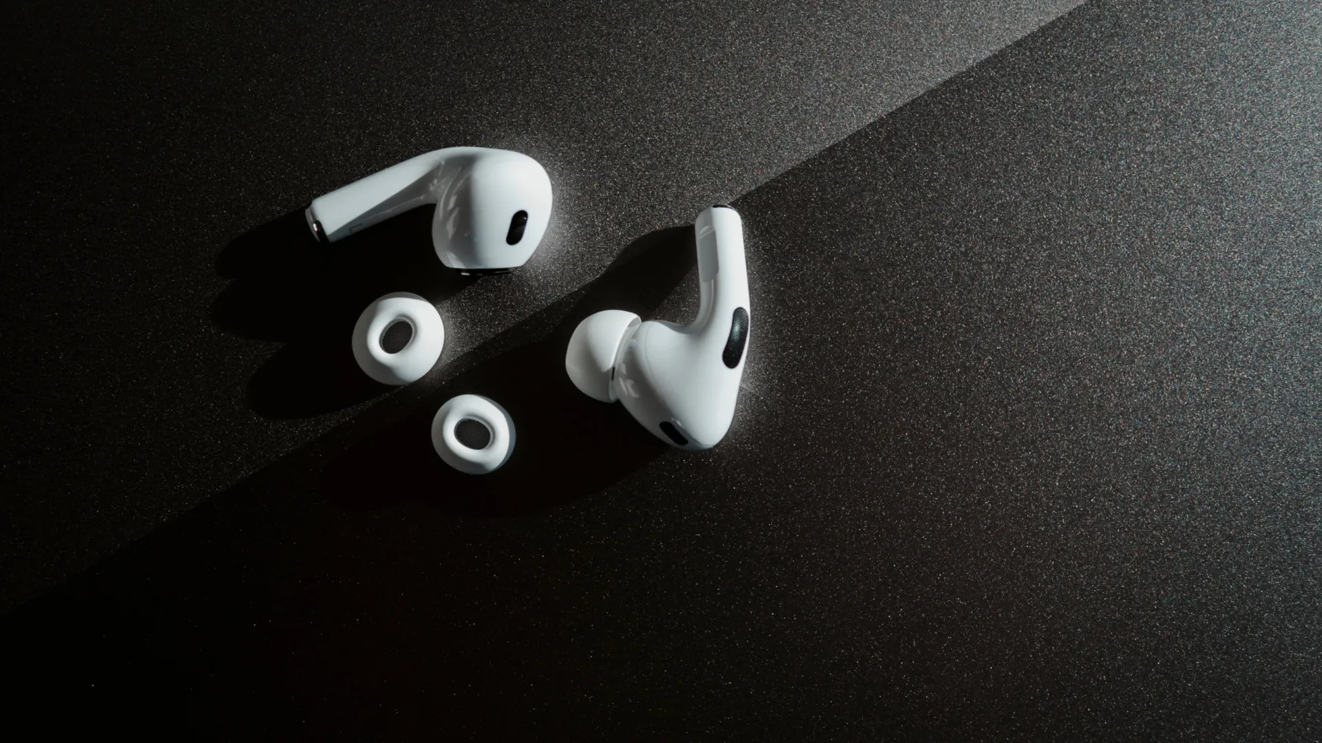 
                    Novos AirPods serão lançados sem uma das capacidades mais pedidas
                