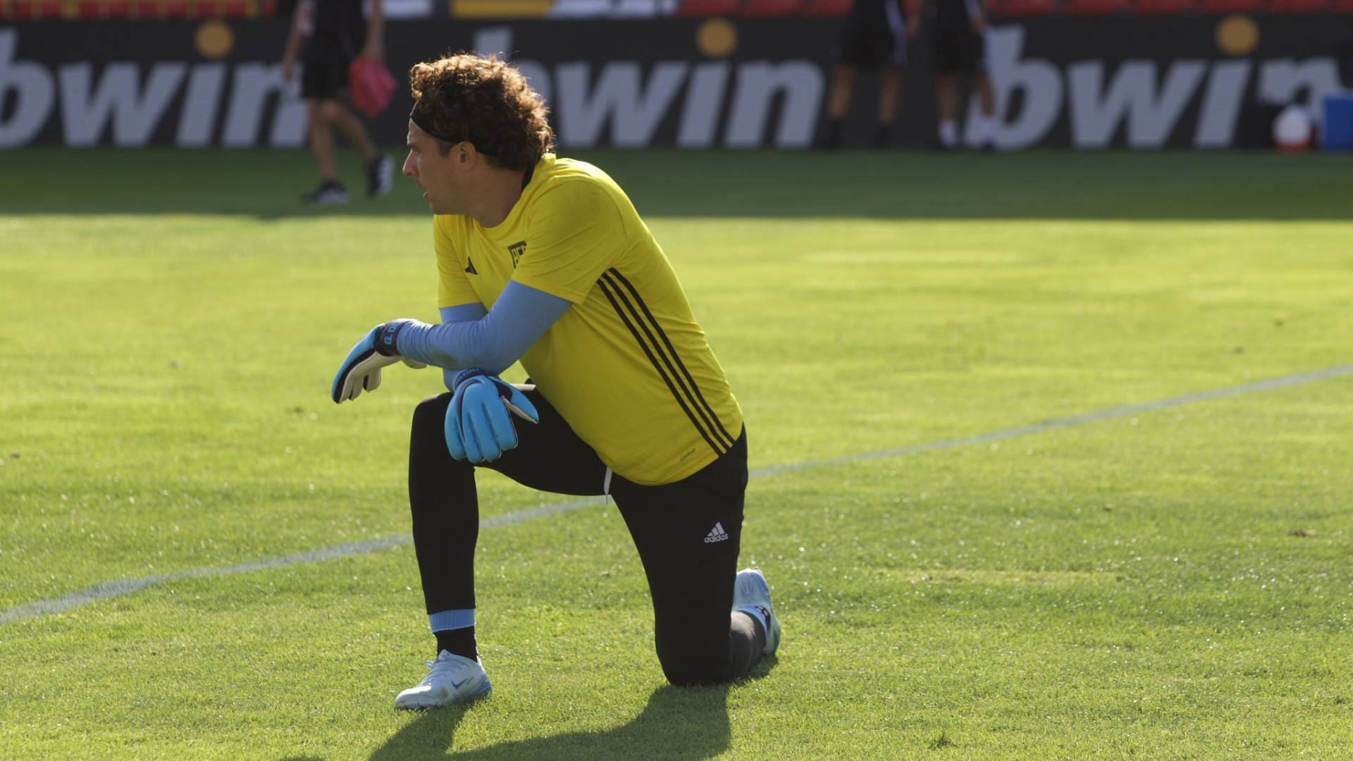 Ochoa acredita na permanência do AVS e confirma proposta de renovação