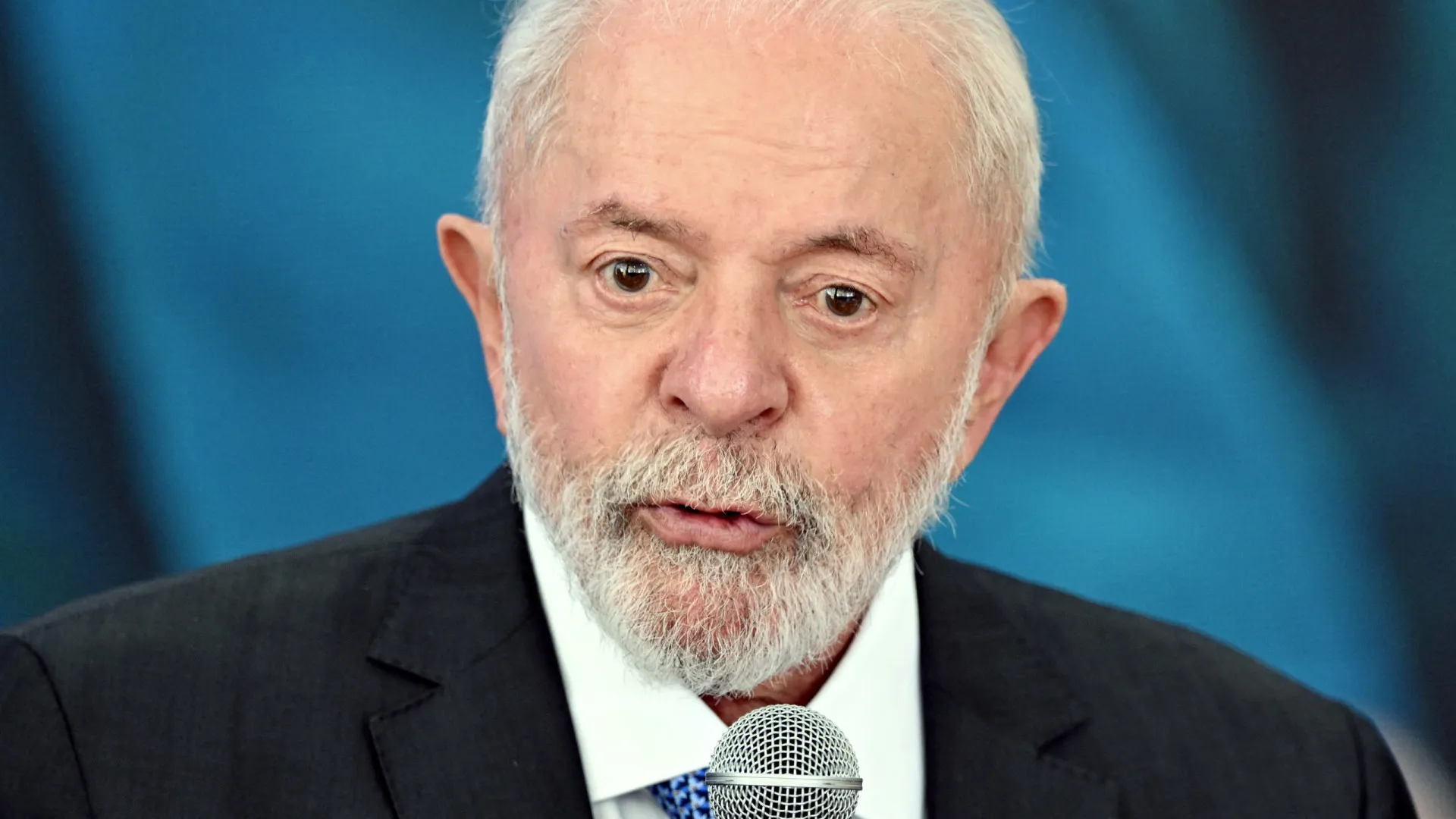 
                    Ex-ministro diz que Lula 