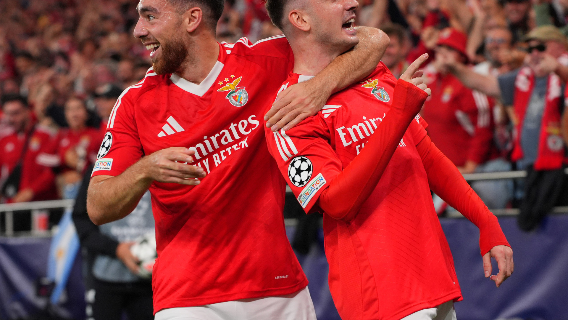 'Agente' Kokçu? Os 2 trunfos do Besiktas para levar Akturkoglu do Benfica