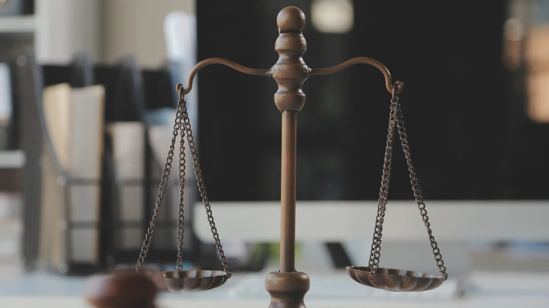 
                    Relação reduz pena a homem que matou amigo num alojamento local no Porto
                