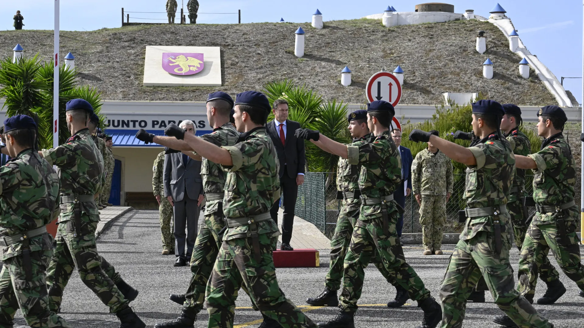
                    Forças armadas. PS quer saber evolução detalhada de efetivos desde 2022
                