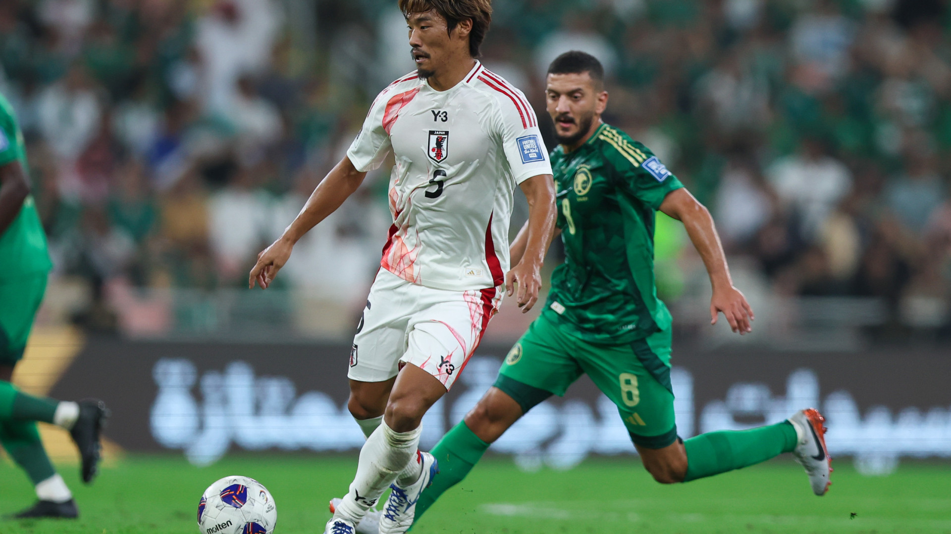 Morita assiste e Japão vence Arábia Saudita na corrida ao Mundial